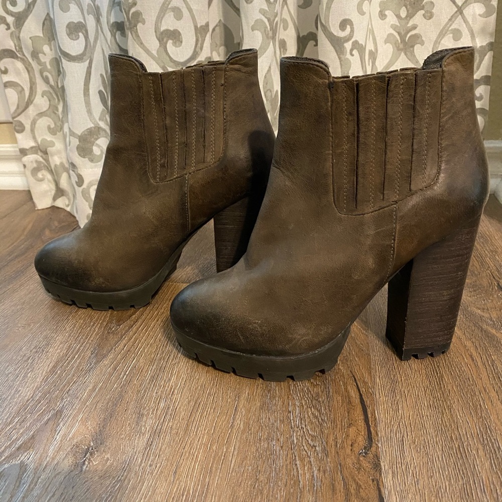 Steve Madden Gabriella booties